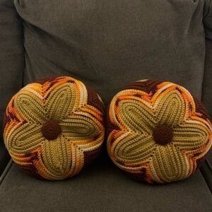 Vintage 60-70 Retro Afghan Granny SquareHand Crochet Pillows Set of 2 Round 11”.